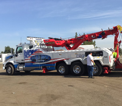 Truck Towing Heavy Duty Tow Truck